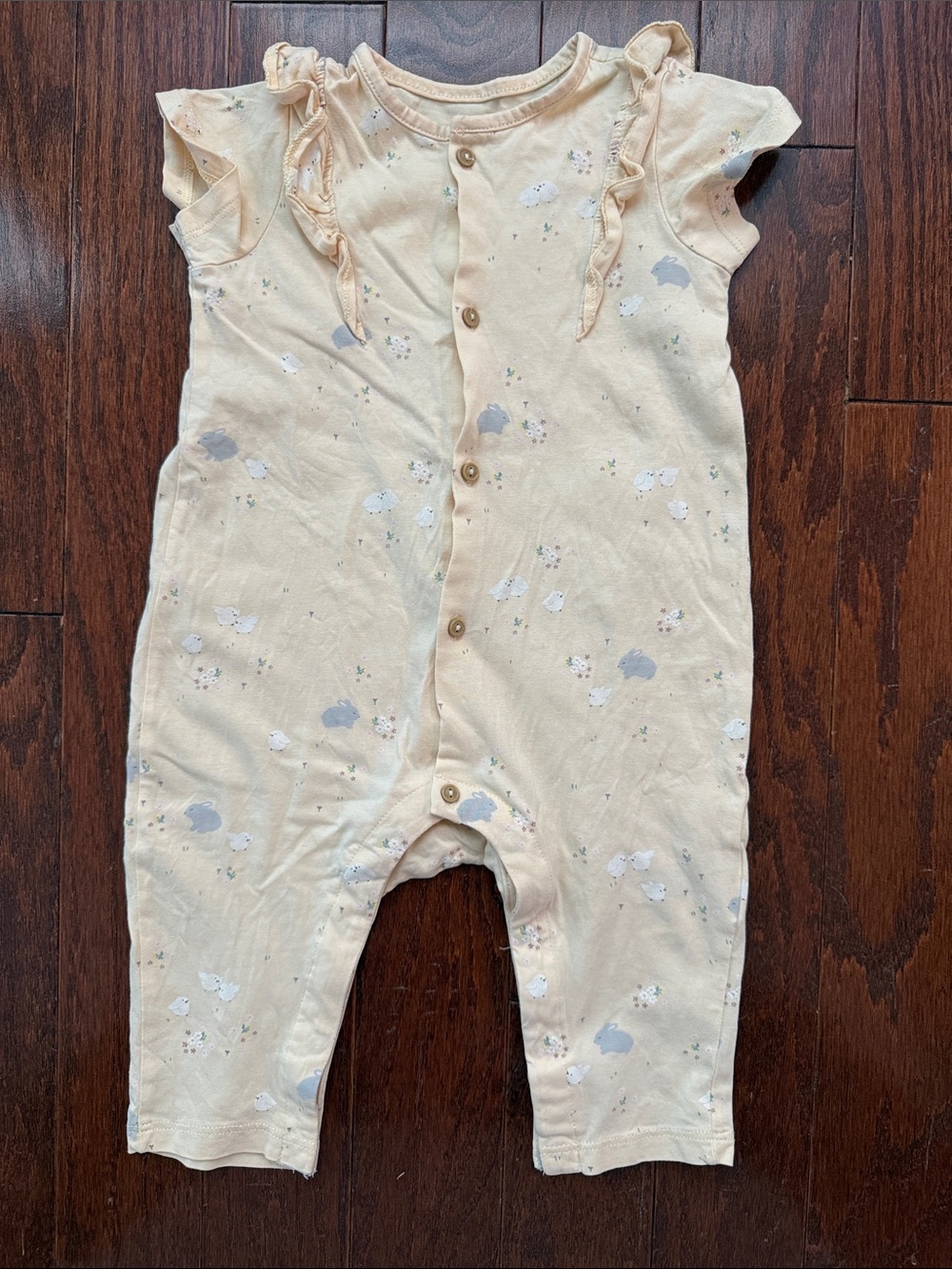 H&M Organic Cotton Yellow Baby Romper with Bunny and Chick Print 6-9 months